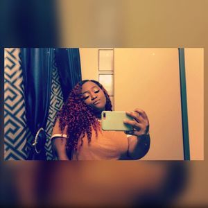 Meet your Posher, Alisa